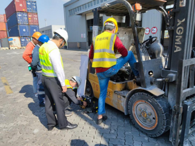 海滄生態(tài)環(huán)境局加強(qiáng)移動(dòng)源監(jiān)督管理，開(kāi)展非道路移動(dòng)機(jī)械排氣檢測(cè)